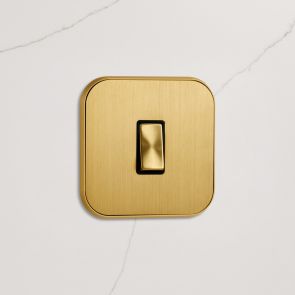1G Rocker Light Switch (20A) in Gold