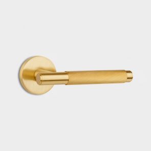 Brass Knurled Door Lever Handle in Gold