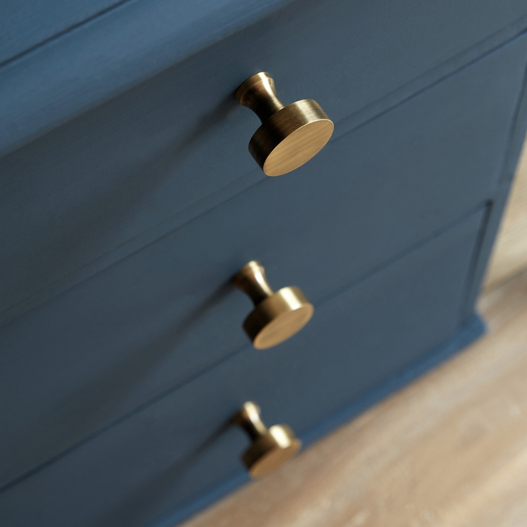 CABINET KNOBS